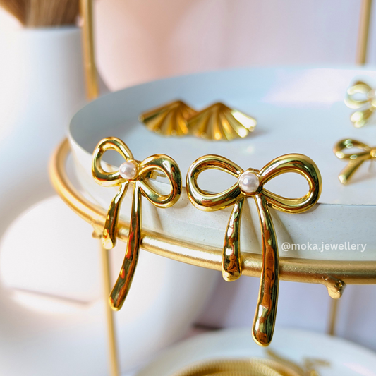 Aurora Bow Pearl Earrings