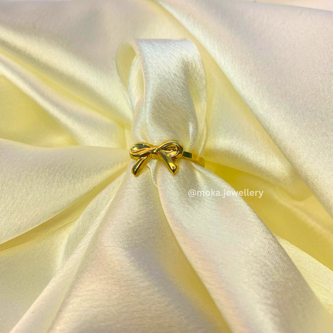 Golden Bow Statement Ring
