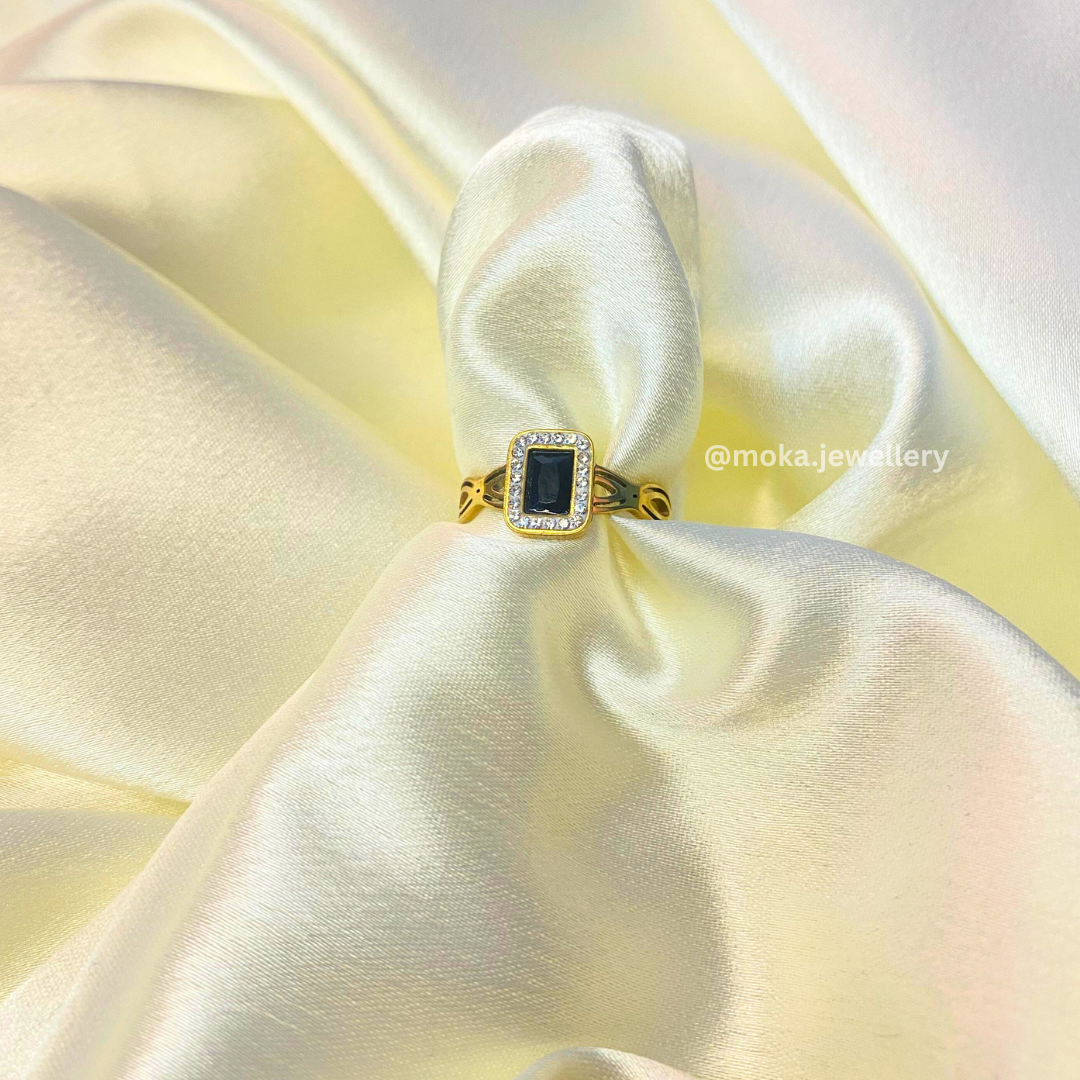 Emerald Grace Ring - Green