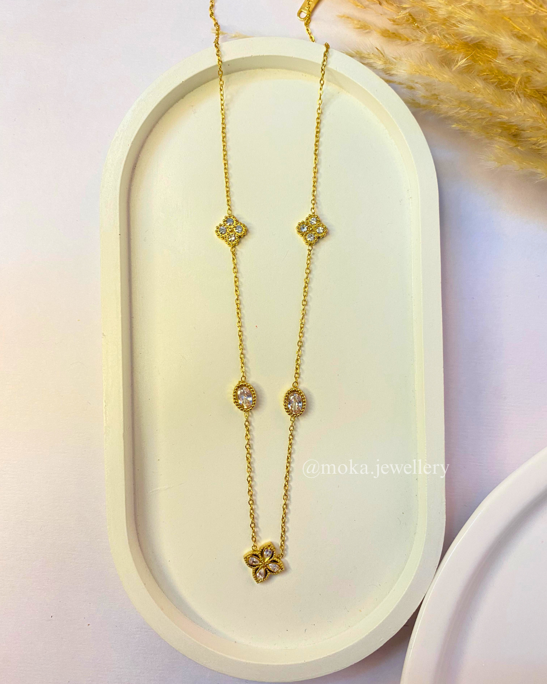 Elara Clover Necklace