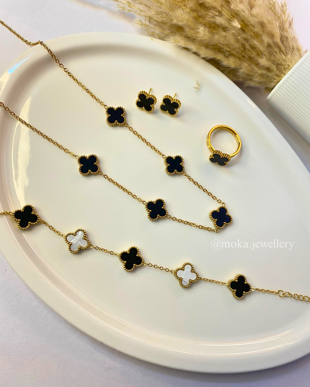 Noir Blanc Clover Set