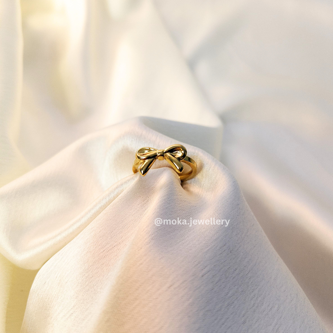 Golden Bow Statement Ring