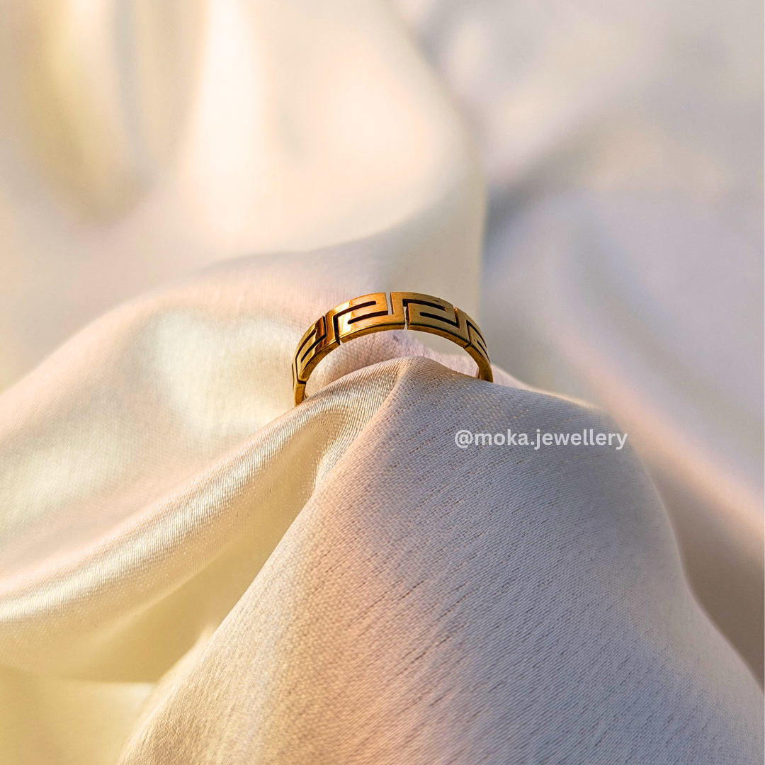 Athena Band Ring – Classic Greek Inspired Gold Statement