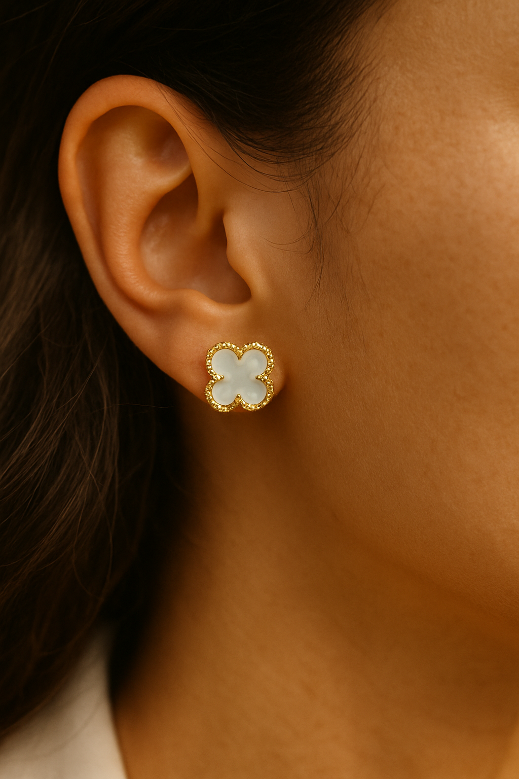 Elara Clover Studs – Pearl White